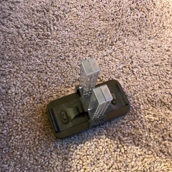 Black Orzly Charging Dock for Nintendo Switch - Picture 2 of 4